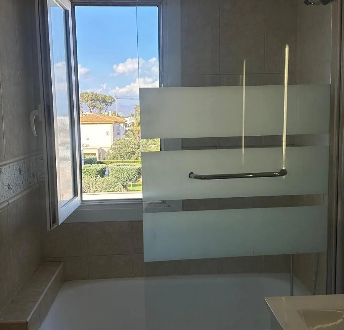 Ladydi Beach Centro روكيتاس ذي مار إسبانيا